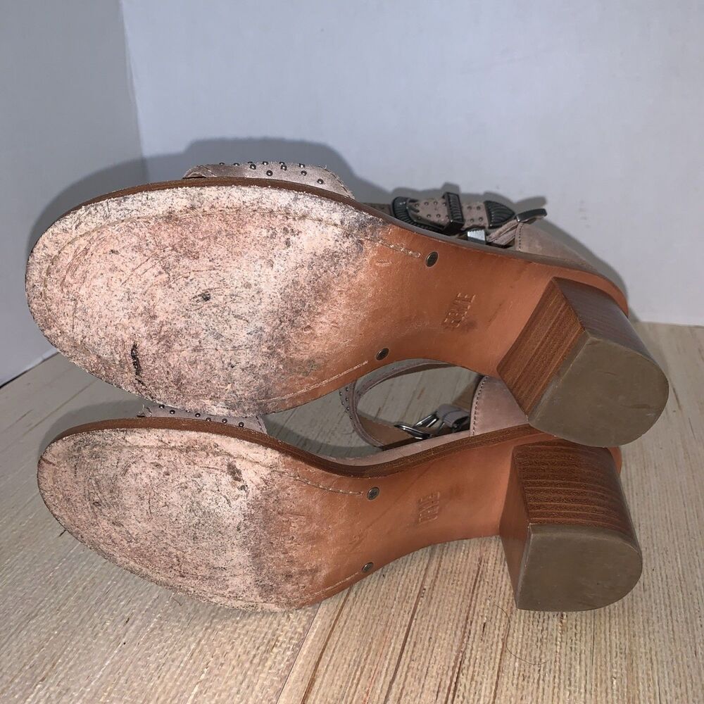 Frye Brielle Western Back-Zip Ankle Strap Beige Suede Studded Heels Women’s 8M - Picture 8 of 16